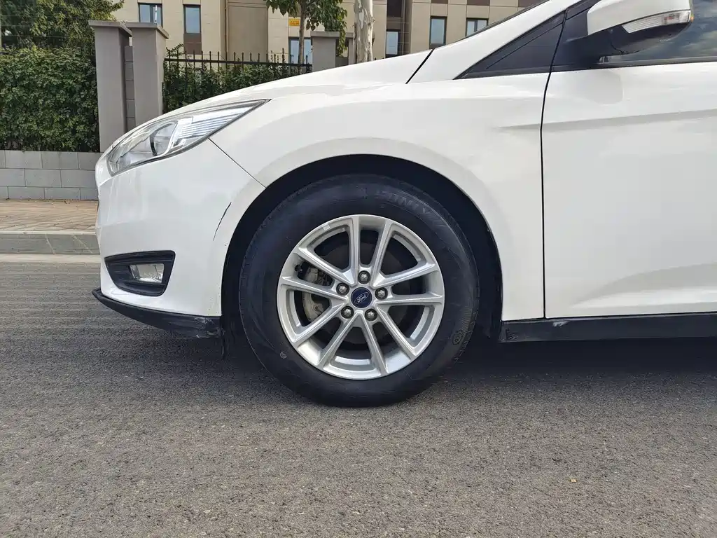Ford Focus — миниатюра 19