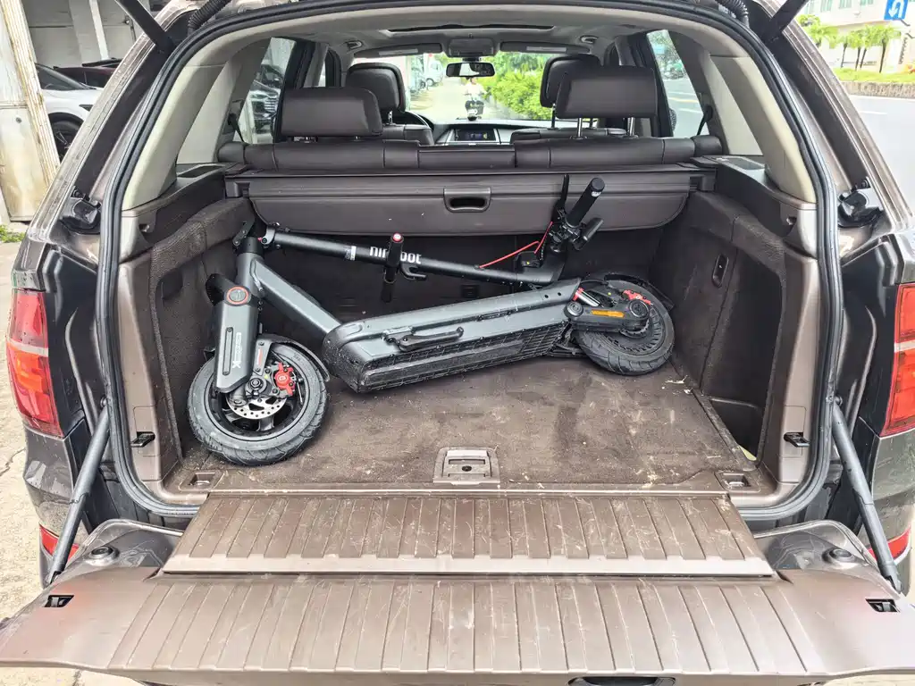 BMW X5 (Import) — миниатюра 13