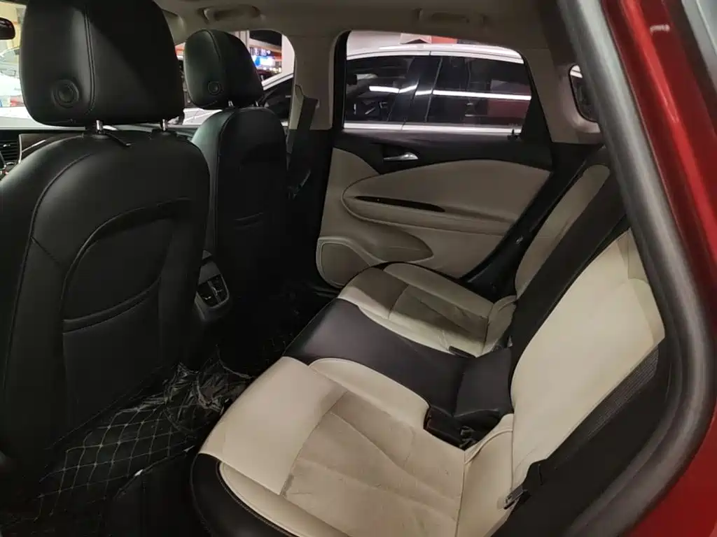 Buick Verano — миниатюра 17