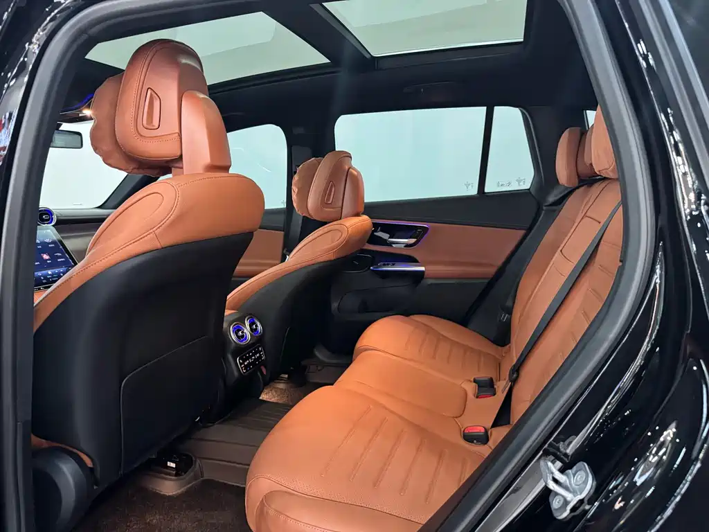 Mercedes-Benz GLC 2024 GLC 300 L 4MATIC 5 мест