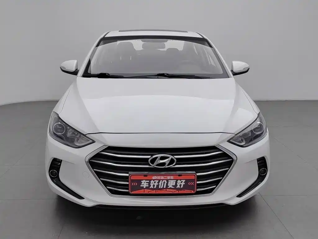 Hyundai Elantra — миниатюра 3
