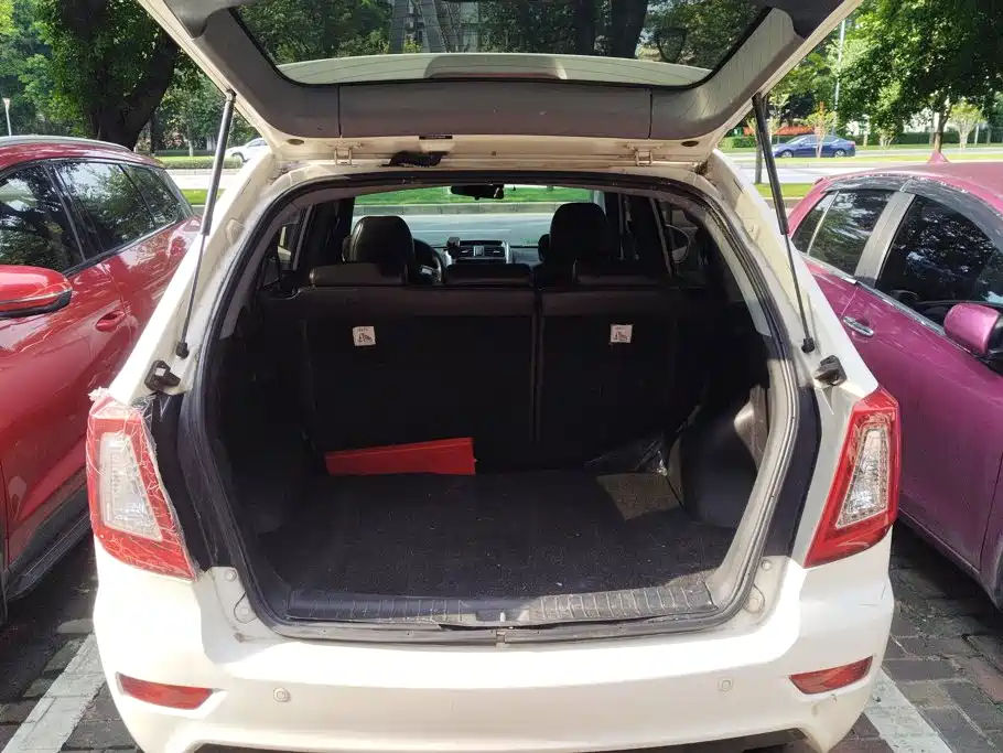 Lifan X60 — миниатюра 4