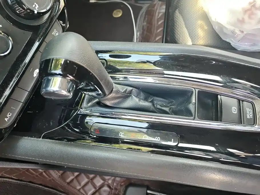 Honda Vezel — миниатюра 16