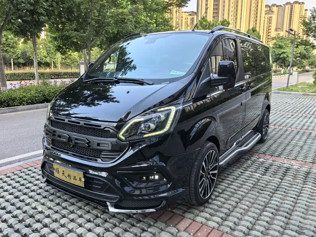 Ford Tourneo 2023 2.0T AT