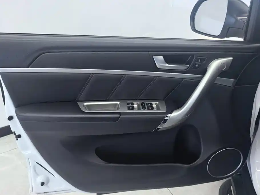 Haval M6 — миниатюра 7