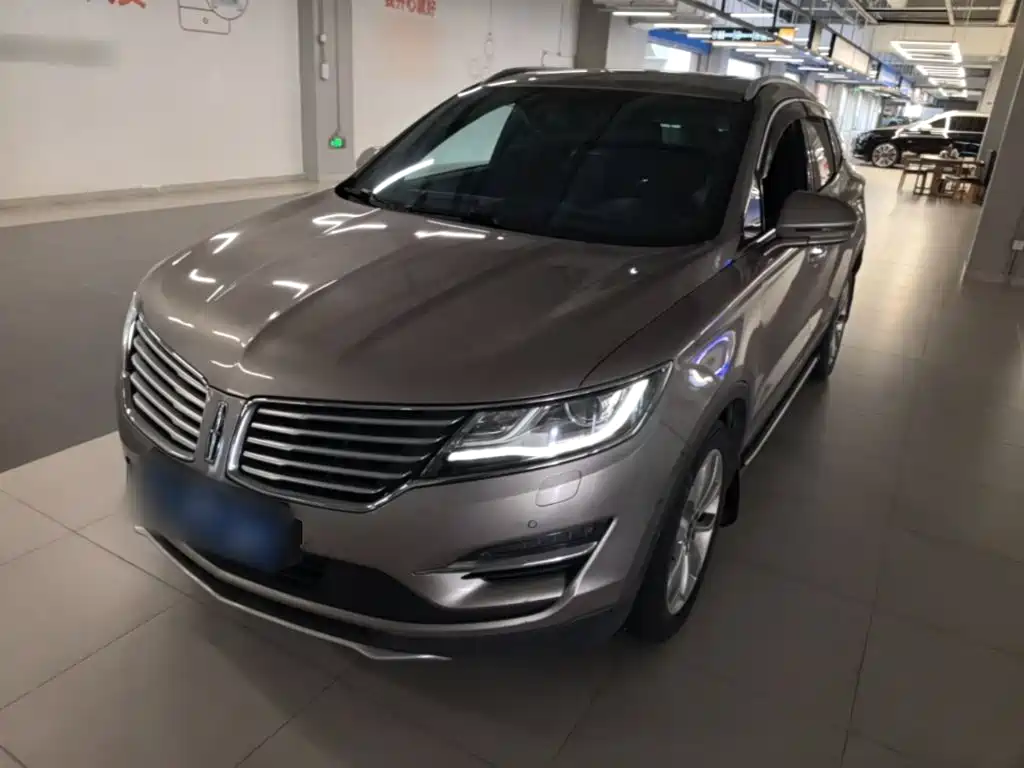 Lincoln MKC — миниатюра 2