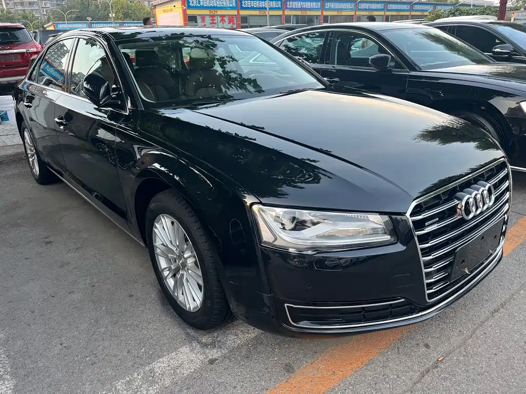 Audi A8 — миниатюра 2
