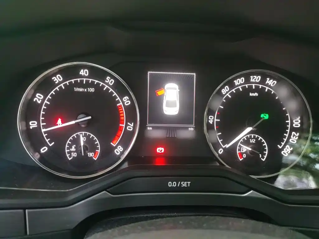 Skoda Superb — миниатюра 4
