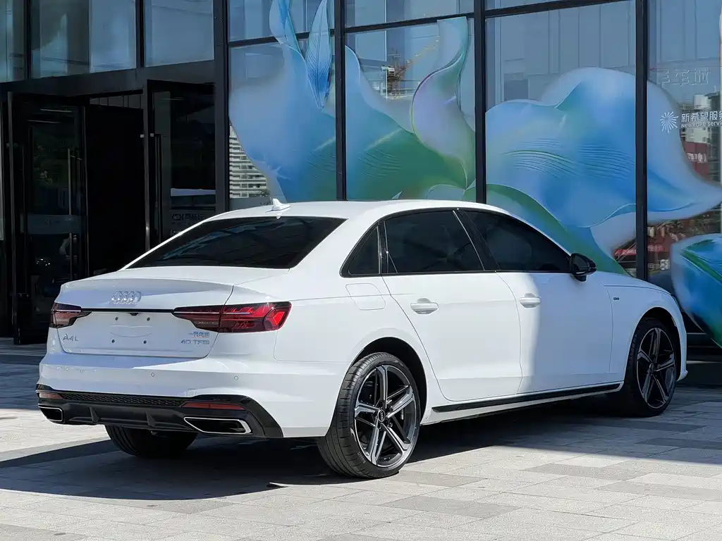 Audi A4L — миниатюра 7