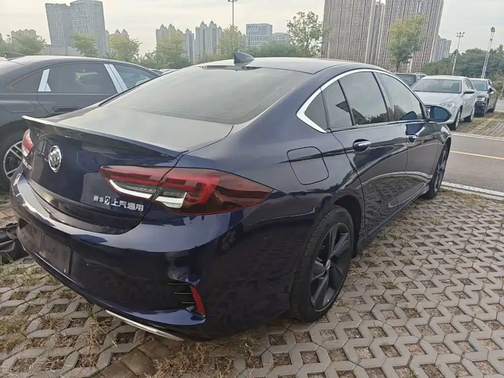 Buick Regal — миниатюра 7