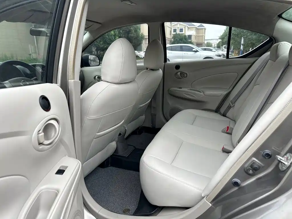 Nissan Sunny — миниатюра 7