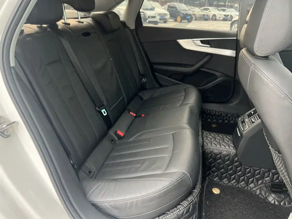 Audi A4L — миниатюра 21