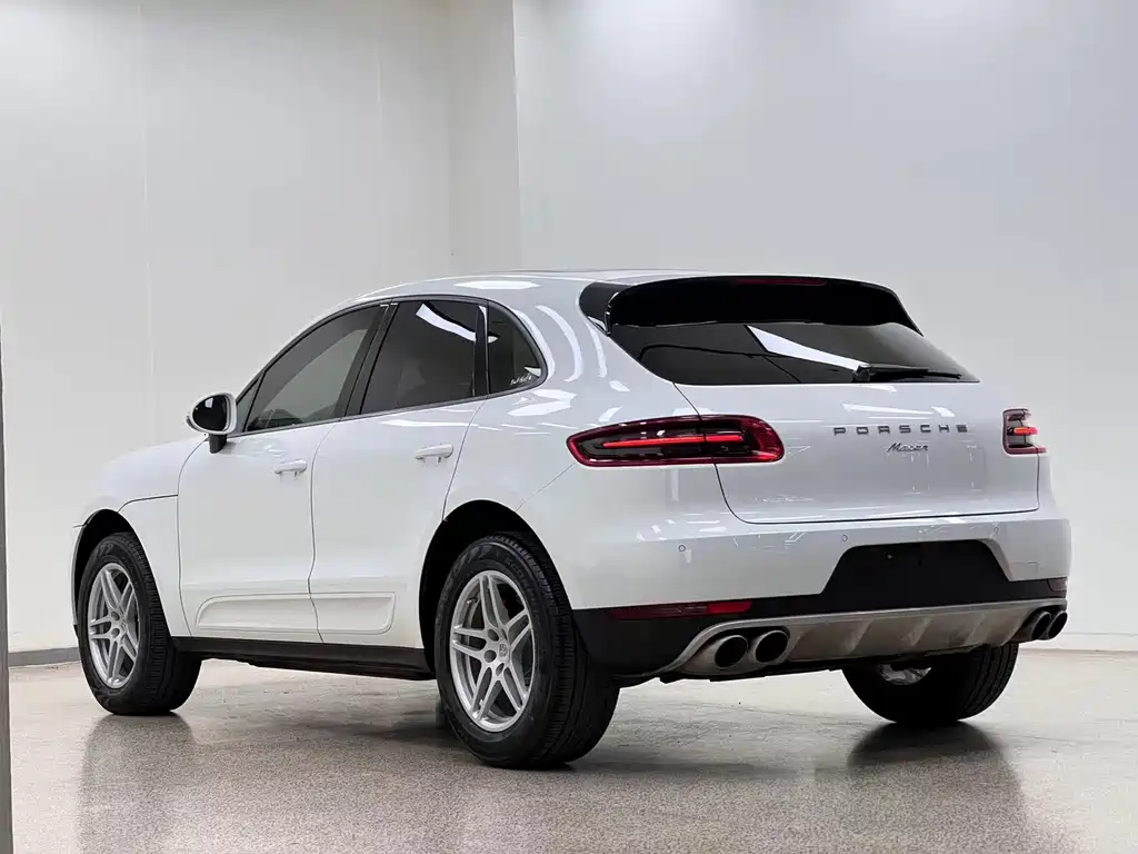 Porsche Macan — миниатюра 29
