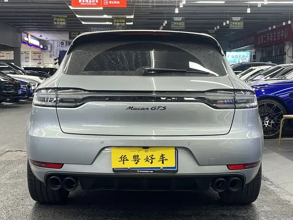 Porsche Macan — миниатюра 3