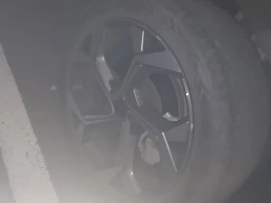 Geely Boyue L — миниатюра 6