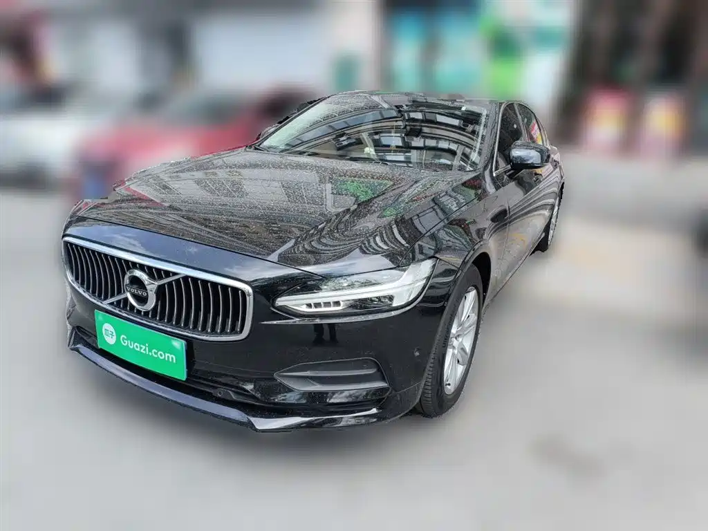 Купить Volvo S90