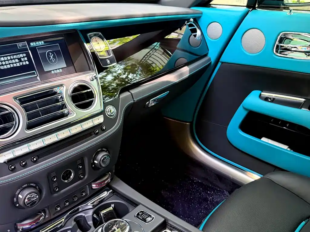 Rolls-Royce Wraith 6.6T Standard Type, фото 8