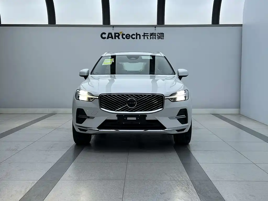 Volvo XC60 2026