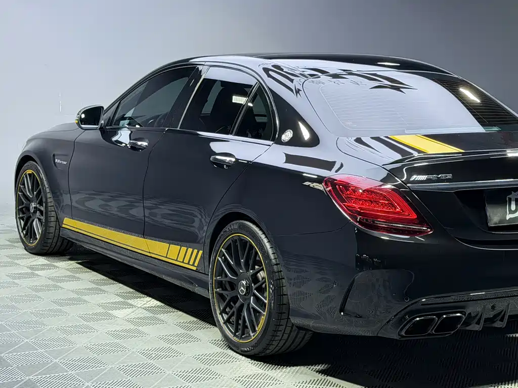 MERCEDES-BENZ C CLASS AMG