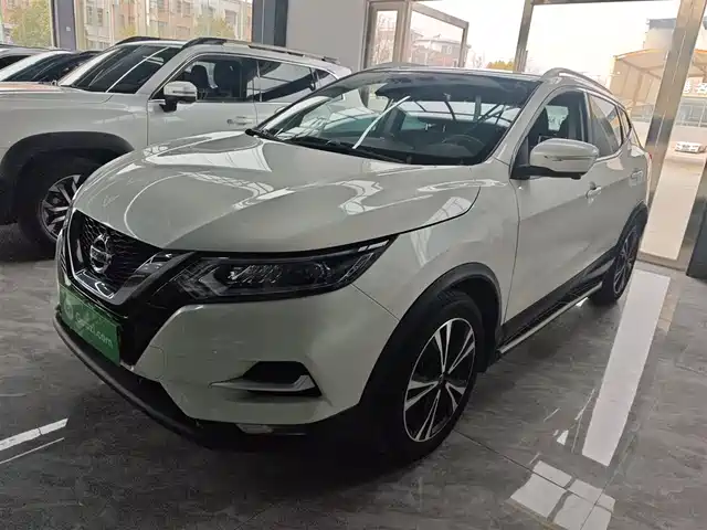 Фотография NISSAN QASHQAI