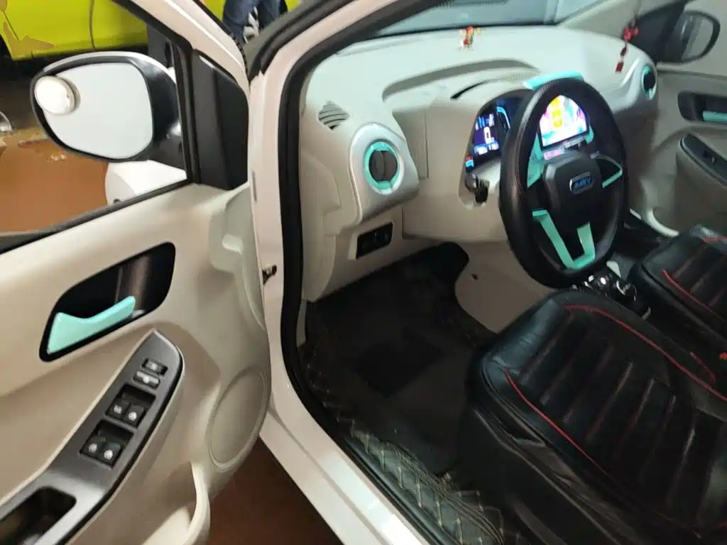 JMEV EV2 — миниатюра 16