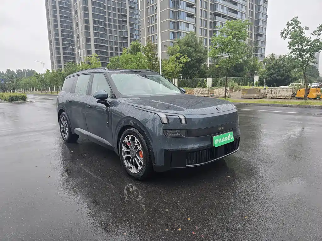 Lynk & Co 900 2025 2.0T Ultra 6 мест