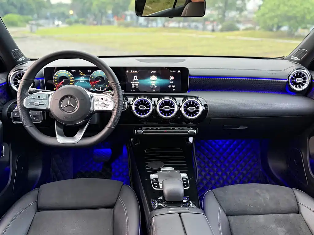 Mercedes-Benz A-Class — миниатюра 17