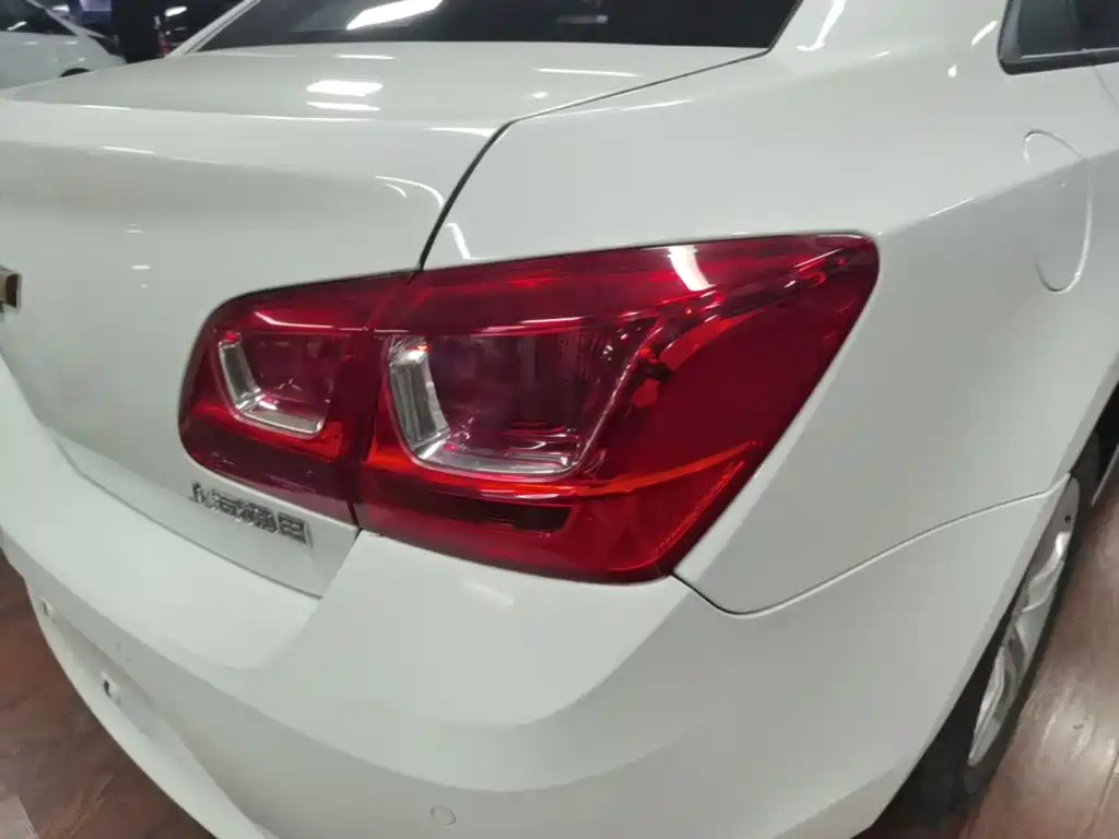 Chevrolet Cruze — миниатюра 8