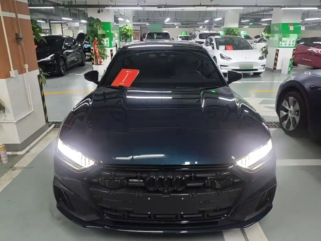 Audi A7L 2022 55 TFSI quattro S-line