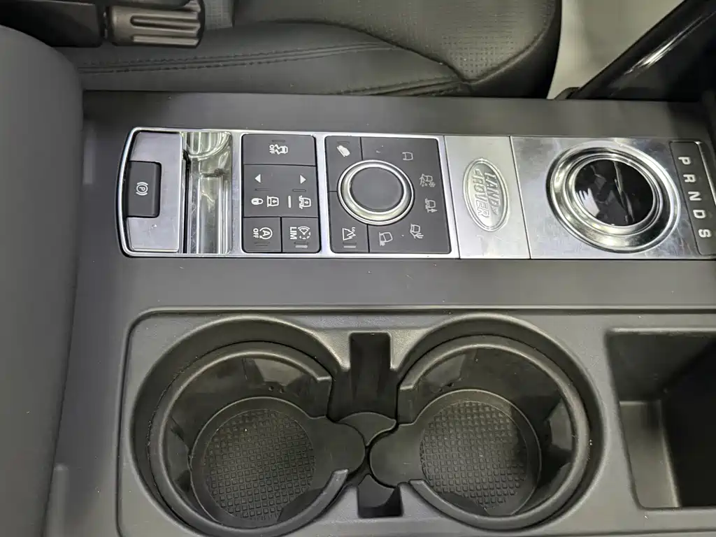 Land Rover Discovery — миниатюра 7