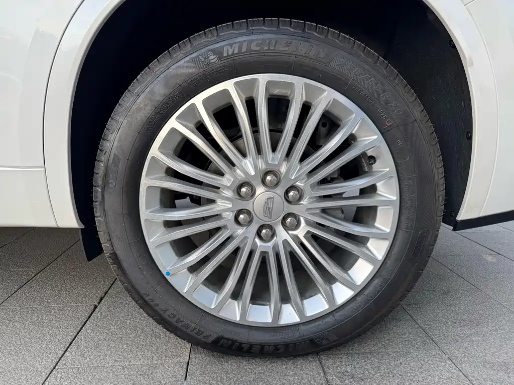 Cadillac XT6 — миниатюра 10