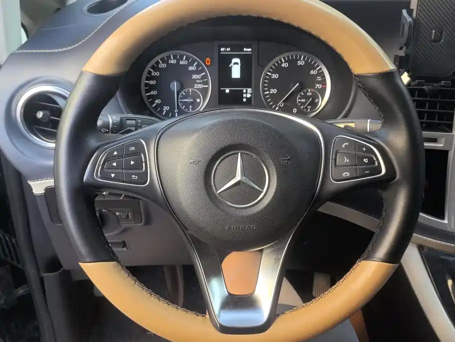 Mercedes-Benz Vito — миниатюра 15