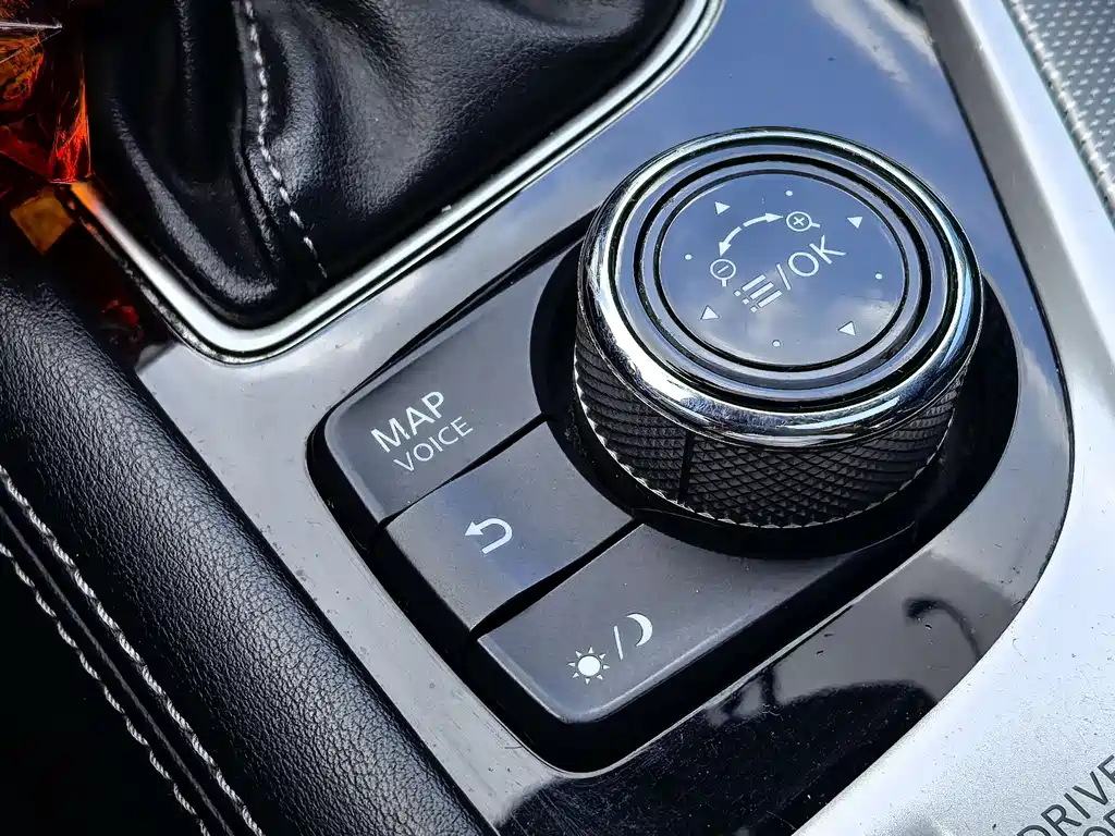 Infiniti Q50L 2.0T Elite Sport Edition China VI, фото 47