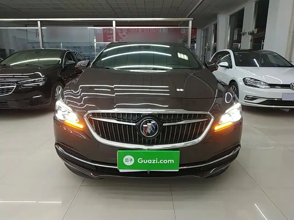 Buick LaCrosse — миниатюра 3
