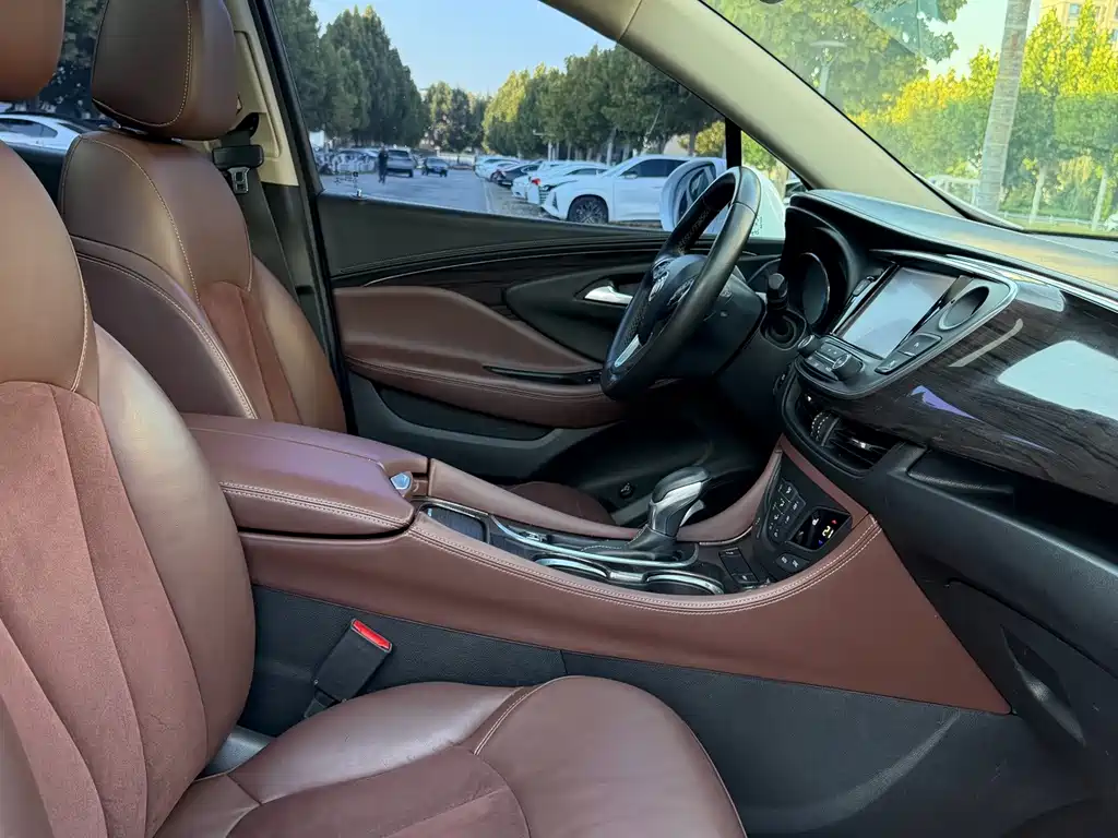 Buick Envision Plus — миниатюра 10