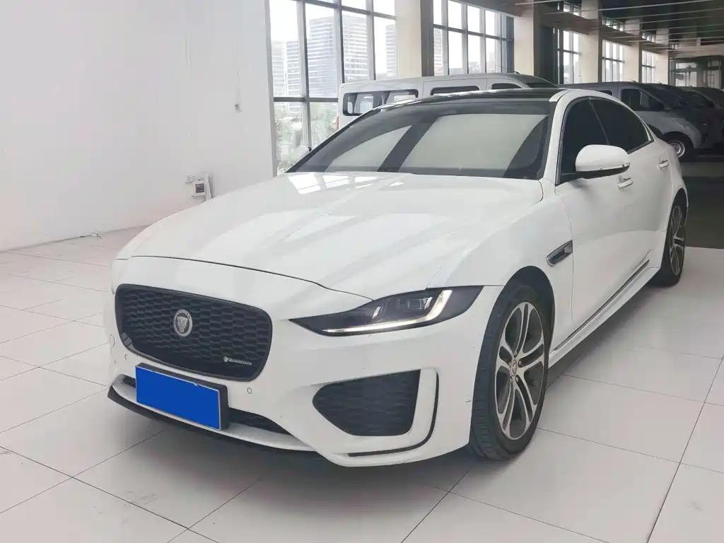 Jaguar XEL — миниатюра 2