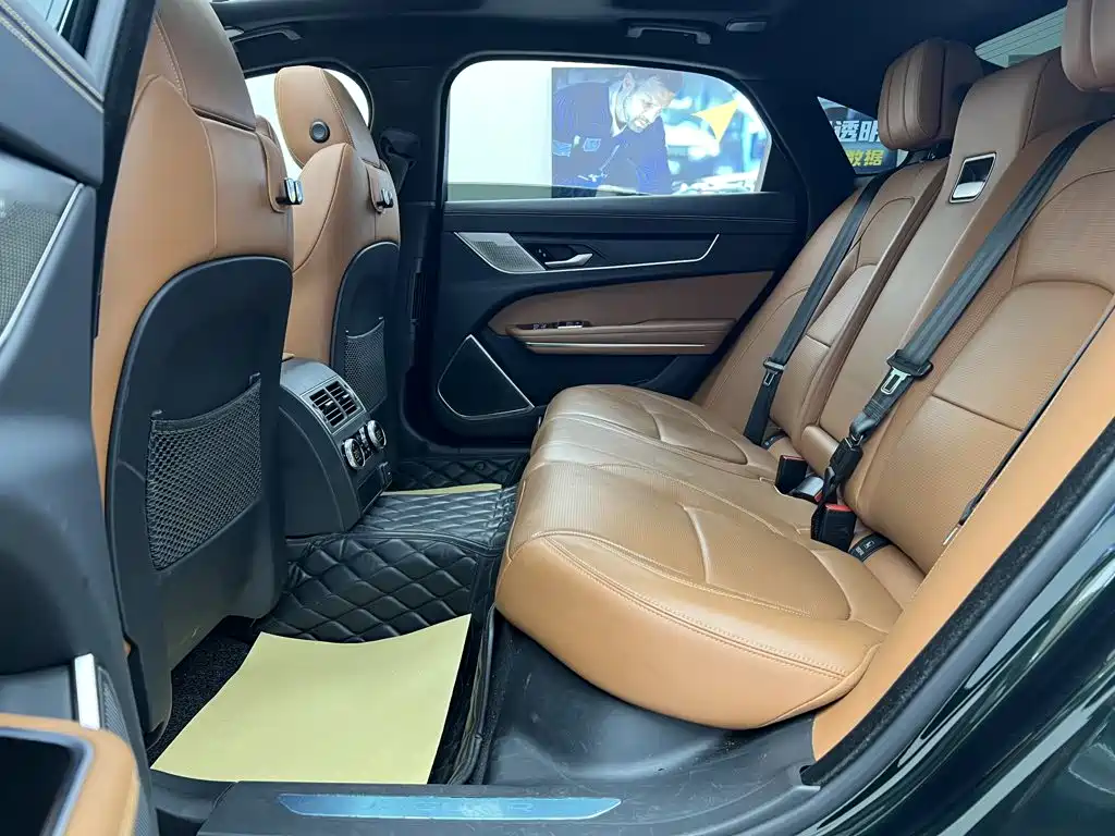 Jaguar XFL — миниатюра 17