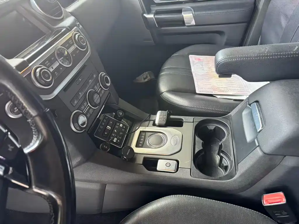 Land Rover Discovery 2016 3.0 SDV6 HSE