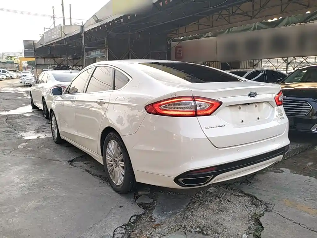 Ford Mondeo — миниатюра 5