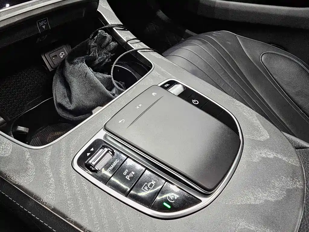 Mercedes-Benz CLS — миниатюра 8