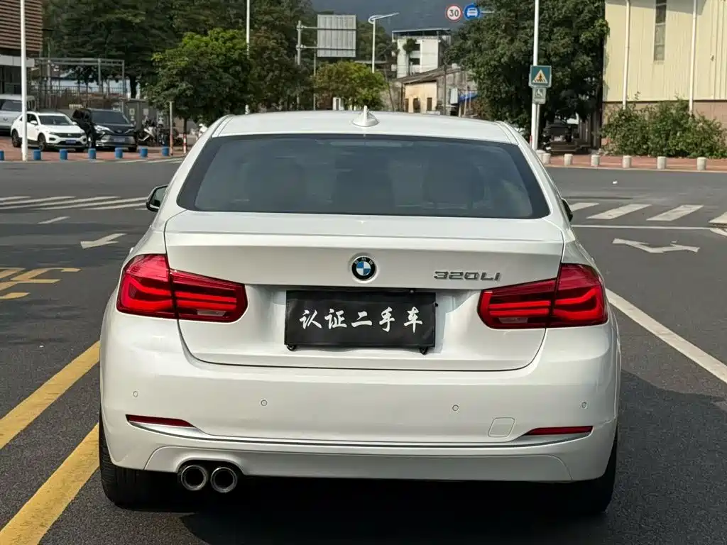 BMW 3 Series — миниатюра 5