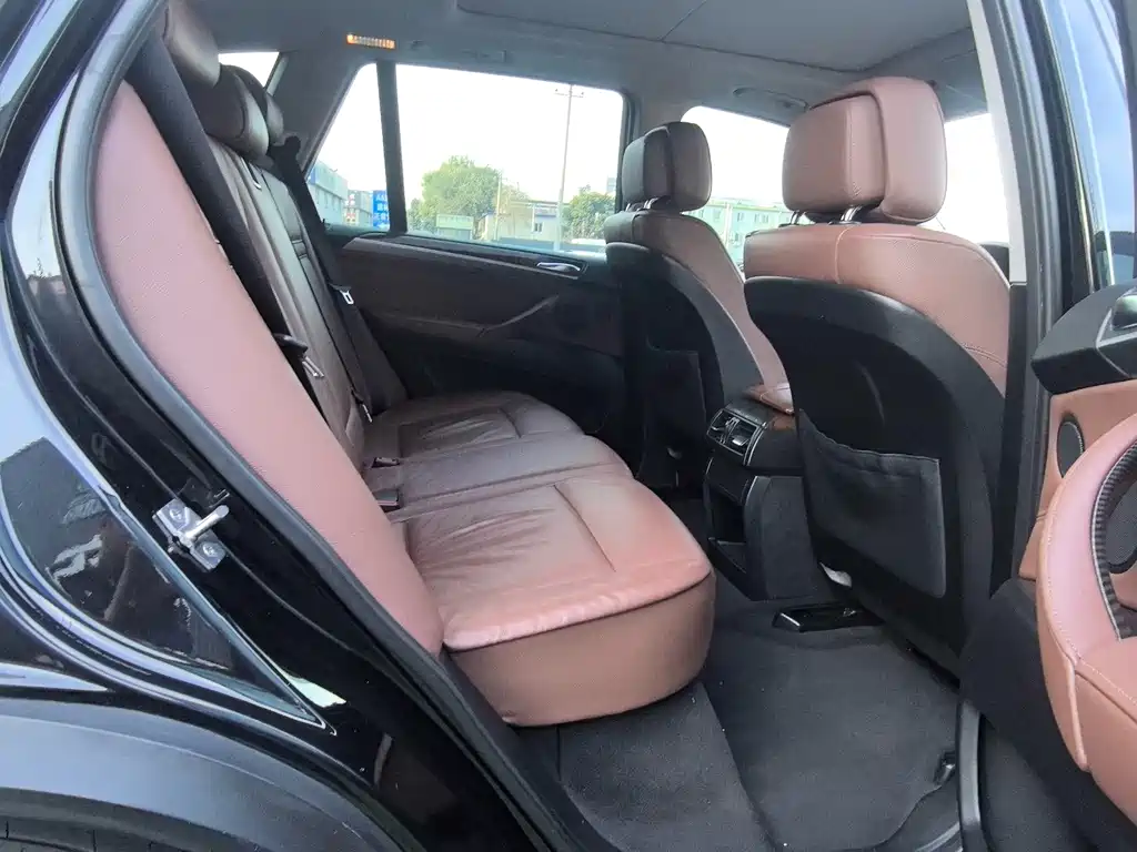 BMW X5 (Import) — миниатюра 13