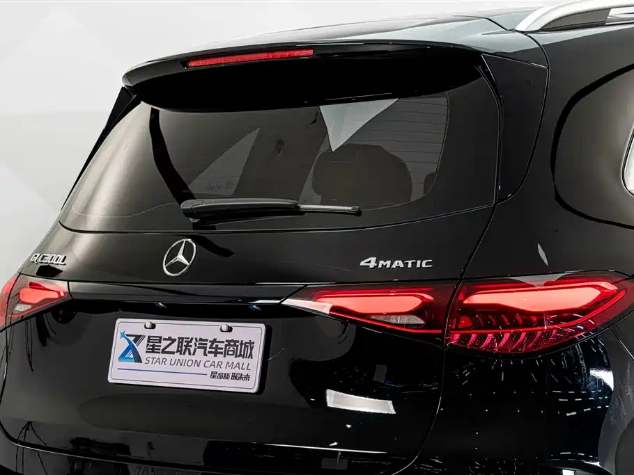 Mercedes-Benz GLC 2023 GLC 300 L 4MATIC 5 мест