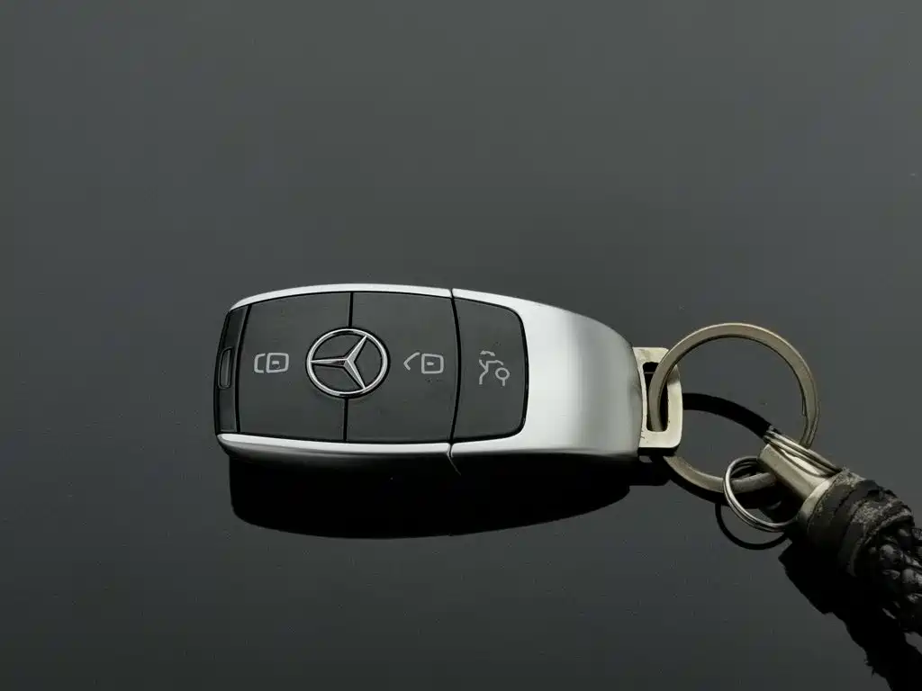 Mercedes-Benz E-Class New Energy — миниатюра 19