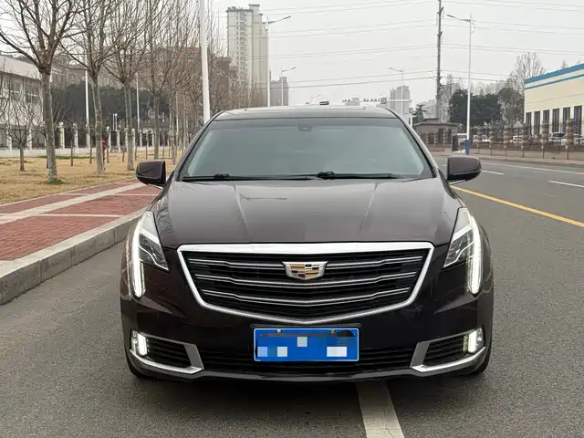 CADILLAC XTS