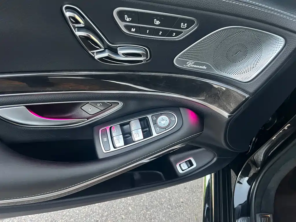 Mercedes-Benz S-Class — миниатюра 44
