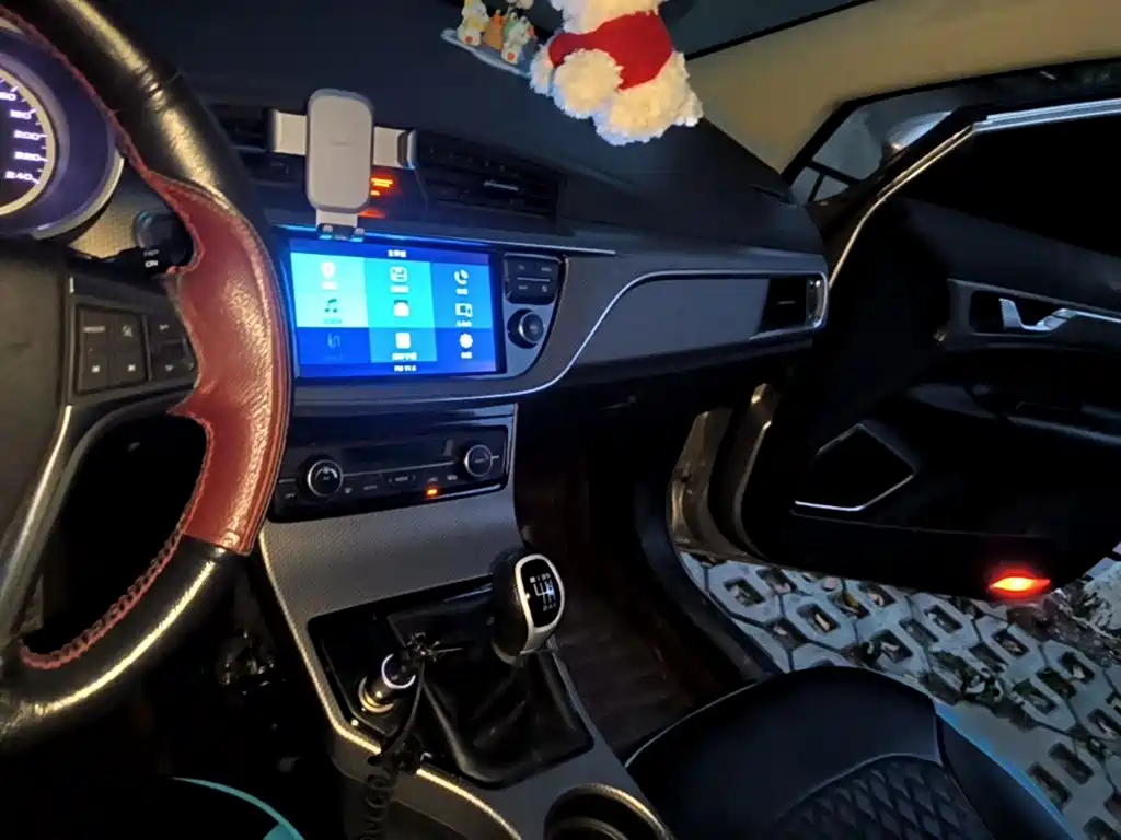 Geely Emgrand GS — миниатюра 6