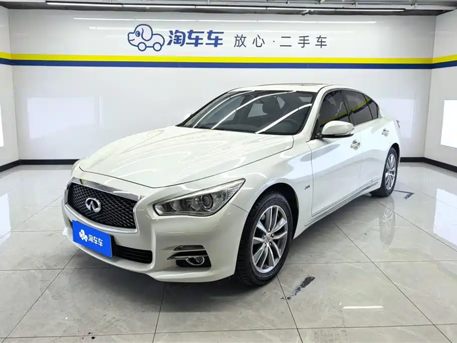 INFINITI Q50L