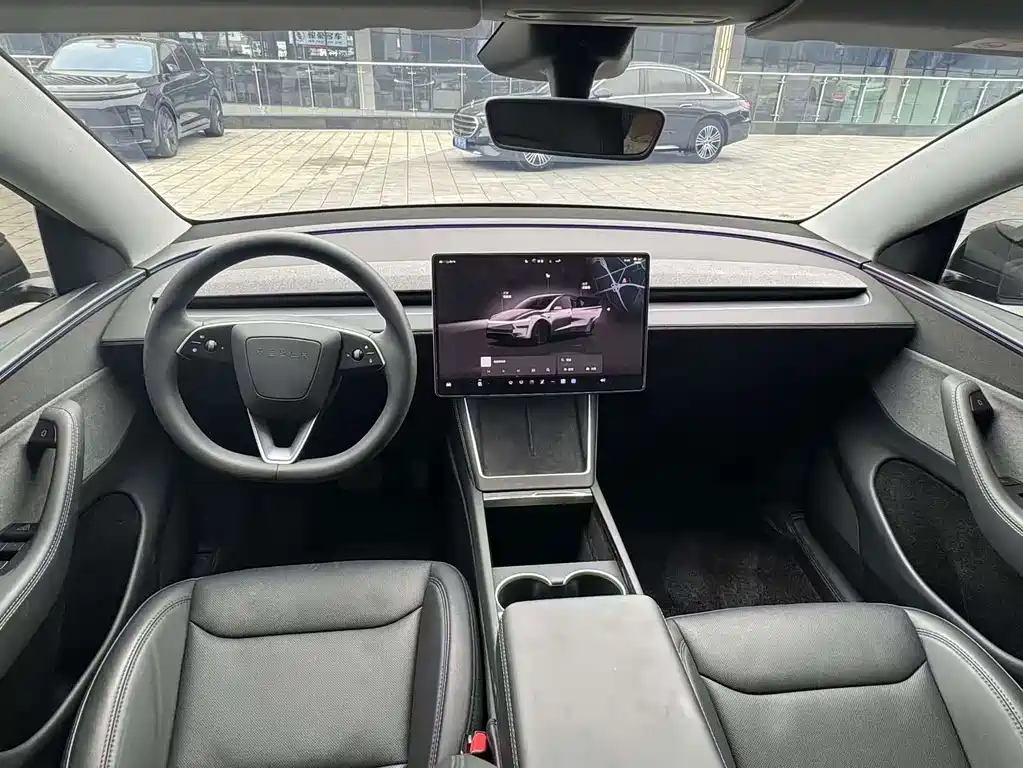 Tesla Model Y — фотографии объявления, Фото 6