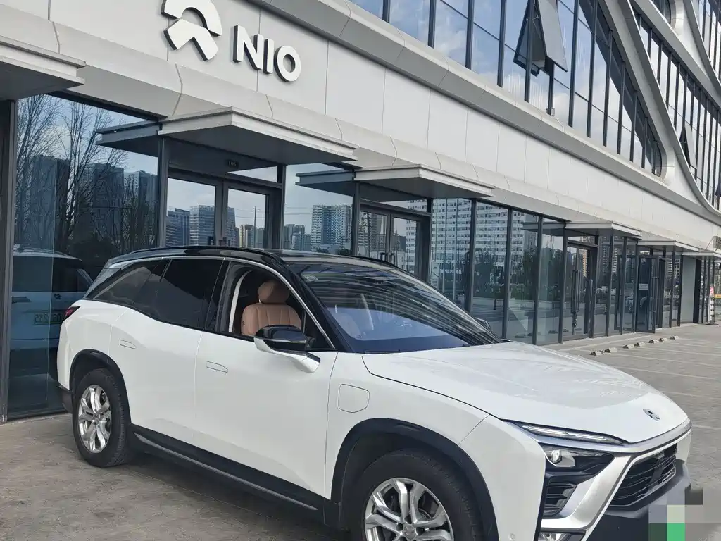 NIO NIO ES8